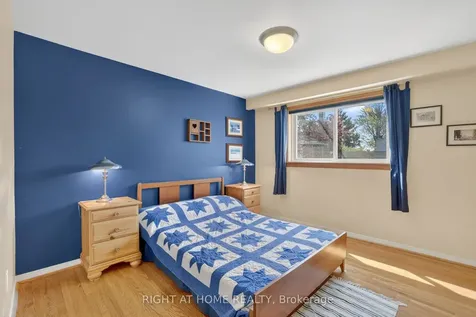 5 Fleance Drive Markham ON L3T 3J8