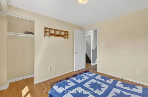 5 Fleance Drive Markham ON L3T 3J8