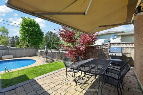 5 Fleance Drive Markham ON L3T 3J8