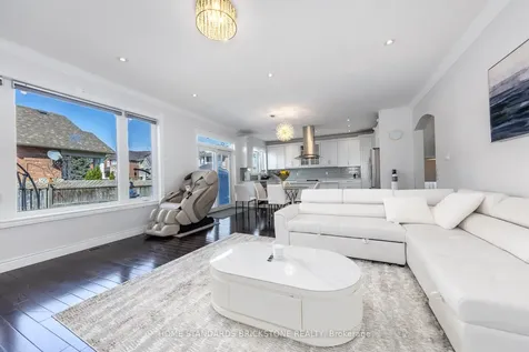 64 Saffron Street Markham ON L6E 1Y4