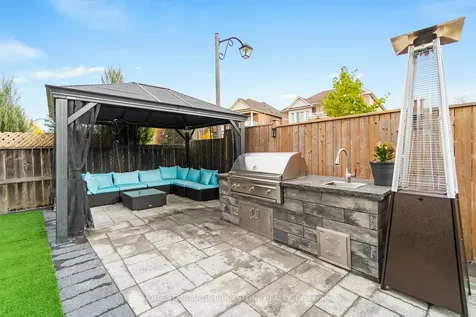 64 Saffron Street Markham ON L6E 1Y4