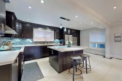 22 Lynda Mcneil Place Markham ON L3S 3E4