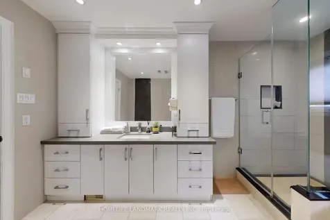 22 Lynda Mcneil Place Markham ON L3S 3E4