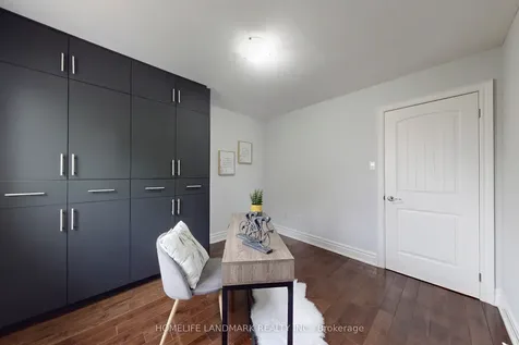 22 Lynda Mcneil Place Markham ON L3S 3E4