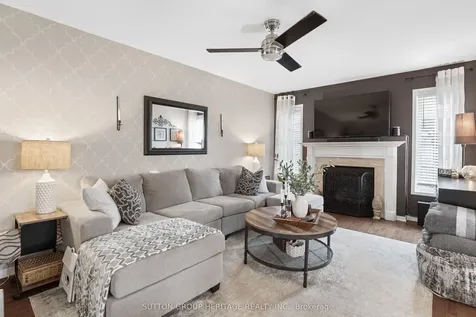 104 Gas Lamp Lane Markham ON L6B 0H8