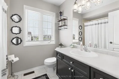 104 Gas Lamp Lane Markham ON L6B 0H8