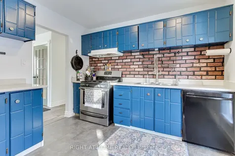 853 Magnolia Avenue Newmarket ON L3Y 5H5
