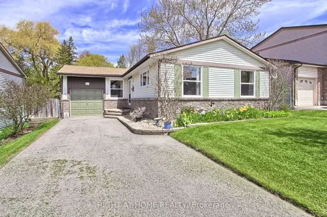853 Magnolia Avenue Newmarket ON L3Y 5H5