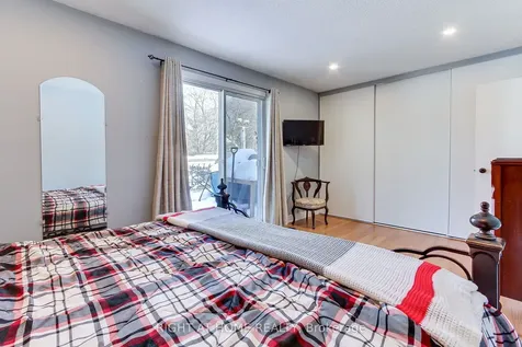 853 Magnolia Avenue Newmarket ON L3Y 5H5