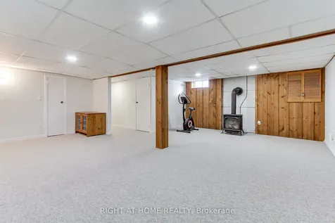 853 Magnolia Avenue Newmarket ON L3Y 5H5