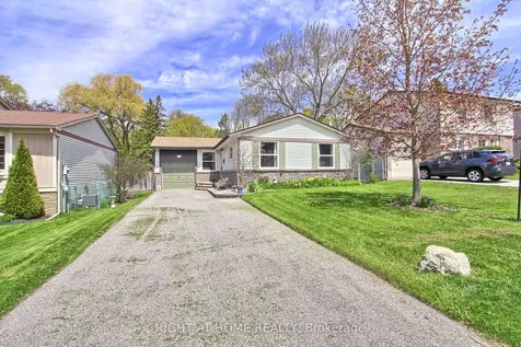 853 Magnolia Avenue Newmarket ON L3Y 5H5