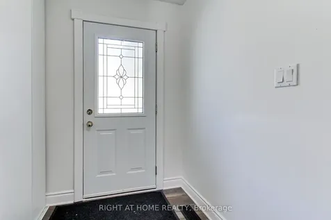 853 Magnolia Avenue Newmarket ON L3Y 5H5