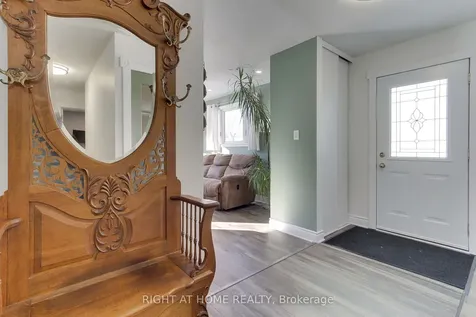 853 Magnolia Avenue Newmarket ON L3Y 5H5