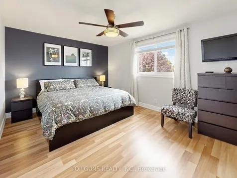 482 Britannia Avenue Bradford West Gwillimbury ON L3Z 1A7