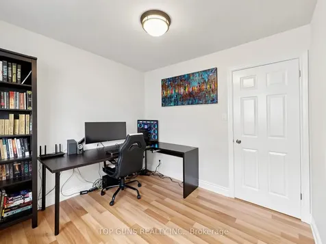 482 Britannia Avenue Bradford West Gwillimbury ON L3Z 1A7