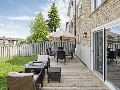 482 Britannia Avenue Bradford West Gwillimbury ON L3Z 1A7