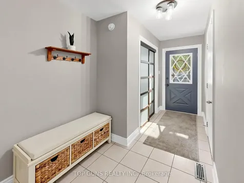 482 Britannia Avenue Bradford West Gwillimbury ON L3Z 1A7
