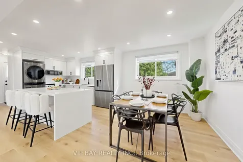 755 Botany Hill Crescent Newmarket ON L3Y 3A7
