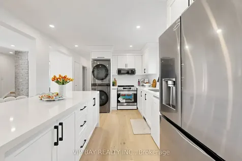755 Botany Hill Crescent Newmarket ON L3Y 3A7