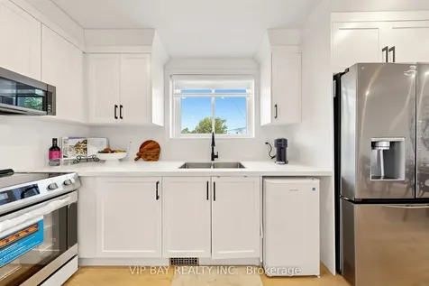 755 Botany Hill Crescent Newmarket ON L3Y 3A7