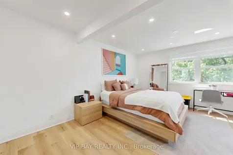 755 Botany Hill Crescent Newmarket ON L3Y 3A7