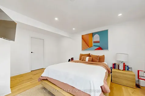 755 Botany Hill Crescent Newmarket ON L3Y 3A7