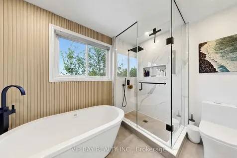 755 Botany Hill Crescent Newmarket ON L3Y 3A7