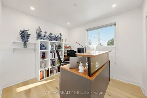 755 Botany Hill Crescent Newmarket ON L3Y 3A7