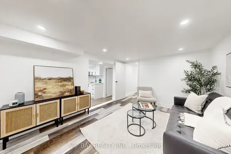 755 Botany Hill Crescent Newmarket ON L3Y 3A7