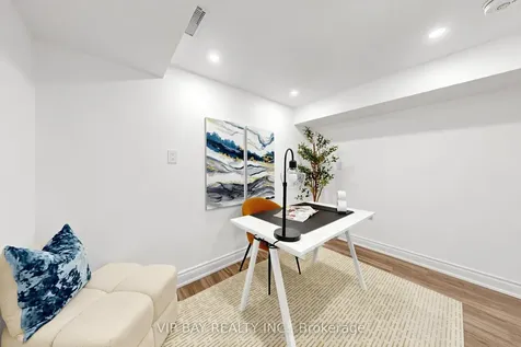 755 Botany Hill Crescent Newmarket ON L3Y 3A7