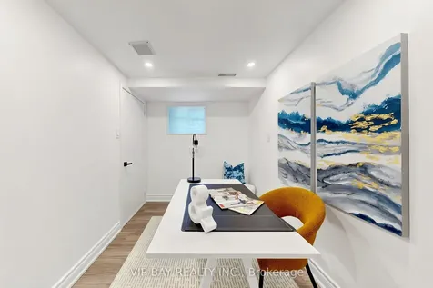 755 Botany Hill Crescent Newmarket ON L3Y 3A7