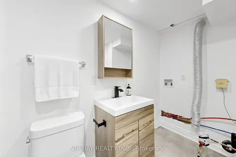 755 Botany Hill Crescent Newmarket ON L3Y 3A7