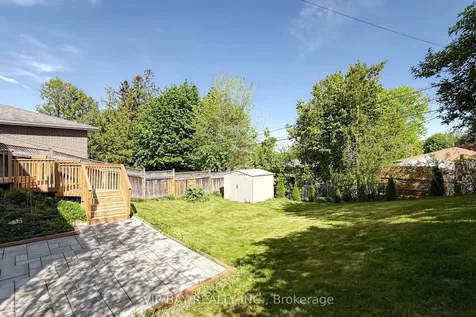 755 Botany Hill Crescent Newmarket ON L3Y 3A7