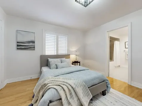 33 Gambit Avenue Vaughan ON L4H 0Y7