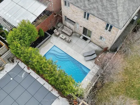 33 Gambit Avenue Vaughan ON L4H 0Y7