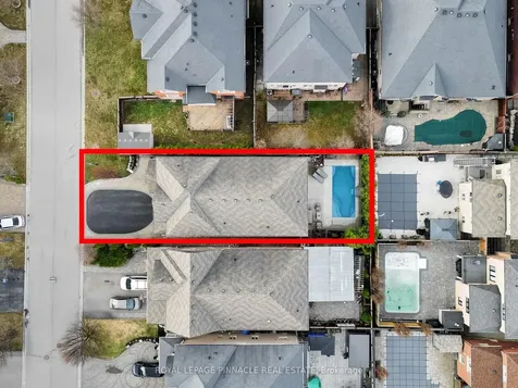 33 Gambit Avenue Vaughan ON L4H 0Y7