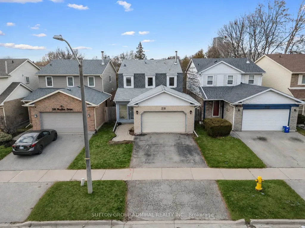 218 Mullen Drive Vaughan ON L4J 2P1