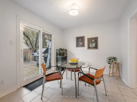 218 Mullen Drive Vaughan ON L4J 2P1