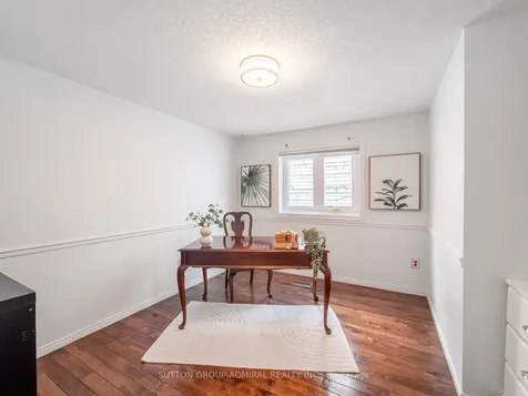 218 Mullen Drive Vaughan ON L4J 2P1