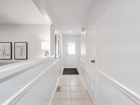 218 Mullen Drive Vaughan ON L4J 2P1