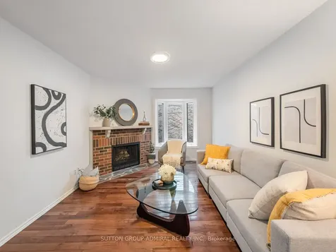 218 Mullen Drive Vaughan ON L4J 2P1