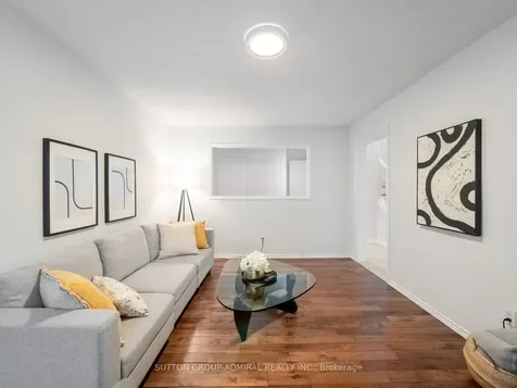 218 Mullen Drive Vaughan ON L4J 2P1