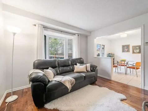 218 Mullen Drive Vaughan ON L4J 2P1