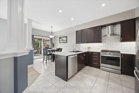 18 Carleton Trail New Tecumseth ON L0G 1A0