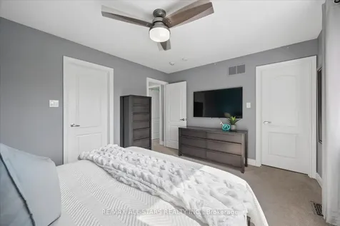 18 Carleton Trail New Tecumseth ON L0G 1A0