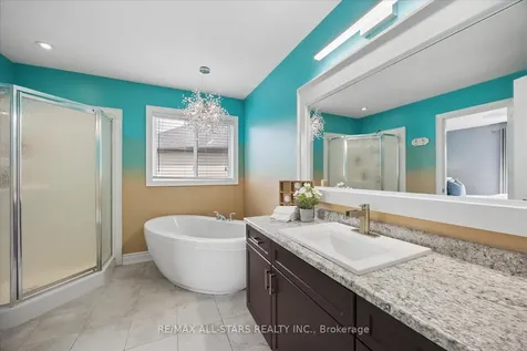18 Carleton Trail New Tecumseth ON L0G 1A0