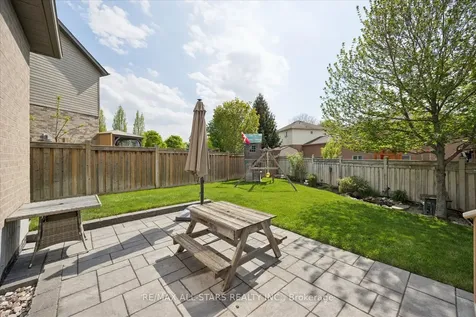 18 Carleton Trail New Tecumseth ON L0G 1A0