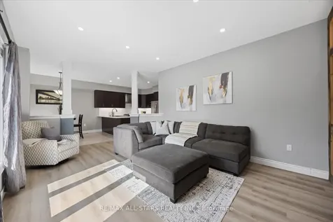18 Carleton Trail New Tecumseth ON L0G 1A0