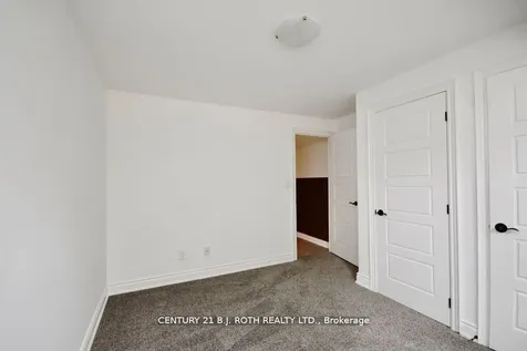 1738 Wingrove Avenue Innisfil ON L9S 1S4
