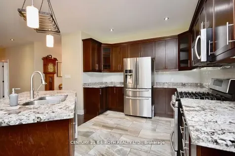 1738 Wingrove Avenue Innisfil ON L9S 1S4